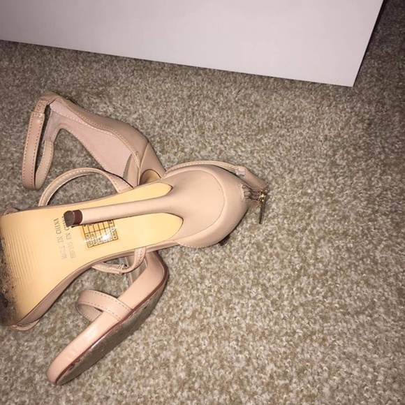 Forever 21 heels size 6 - Picture 2 of 6